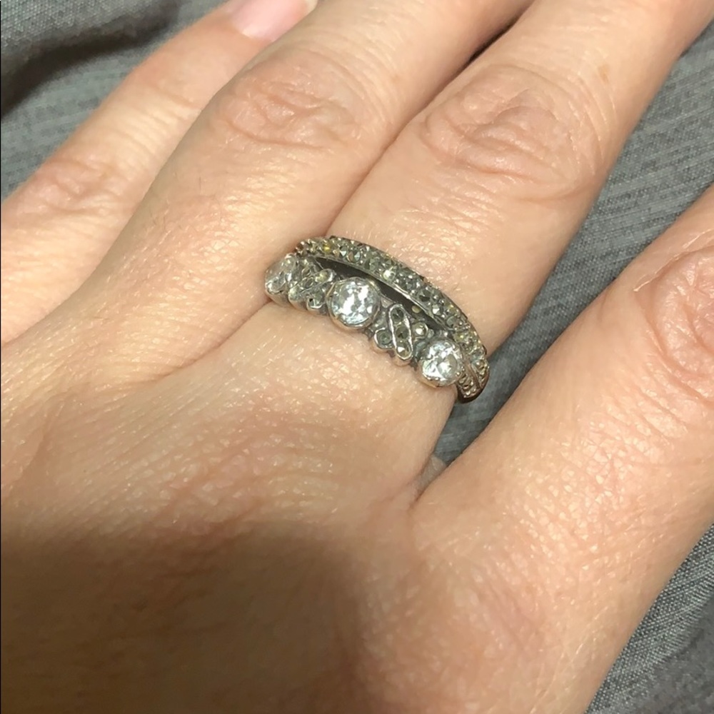 Silver ring w/ cubic zirconia and hematite accents